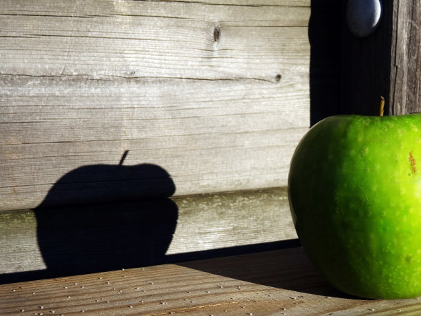 阴影和苹果图片下载