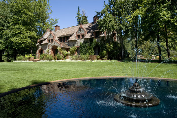 Bourn Cottage, Empire Mine State Park, Grass Valley, CA。图片下载