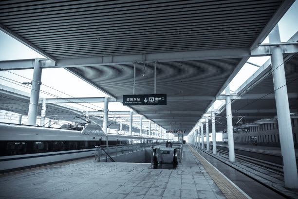 高速铁路站图片下载
