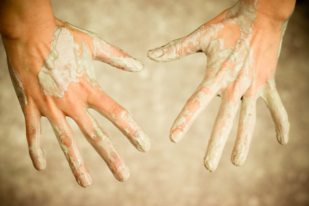 这是女人的双手图片下载