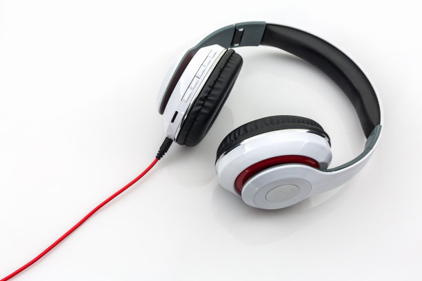 白色的耳机。图片下载