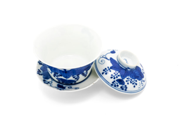 中国古董青花茶碗，盖碟，图片下载