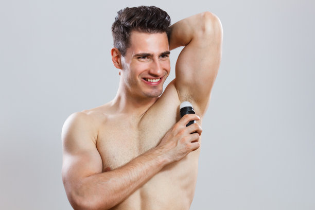 人使用止汗剂图片下载