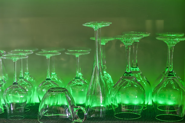 水晶眼镜图片下载