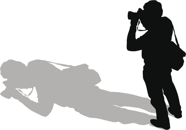 一个带着相机的男人图片下载