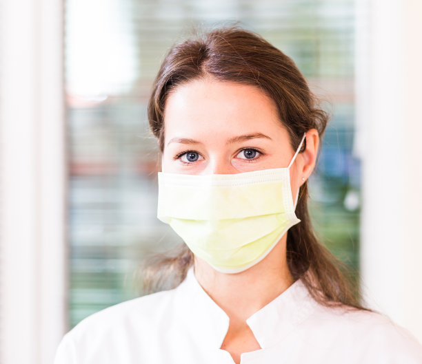 戴口罩图片素材ID：163096024