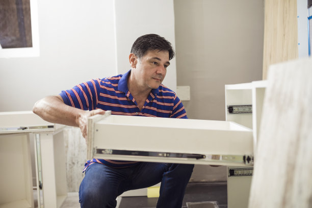 木匠在工作图片下载