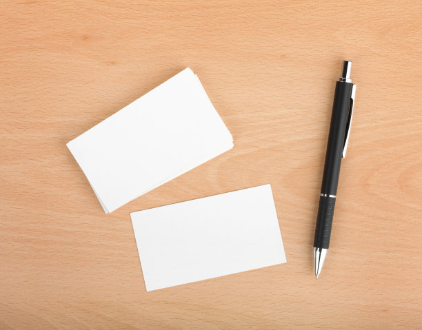 空白名片和钢笔图片下载