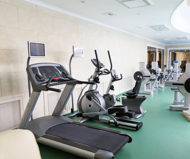 健身俱乐部健身图片下载