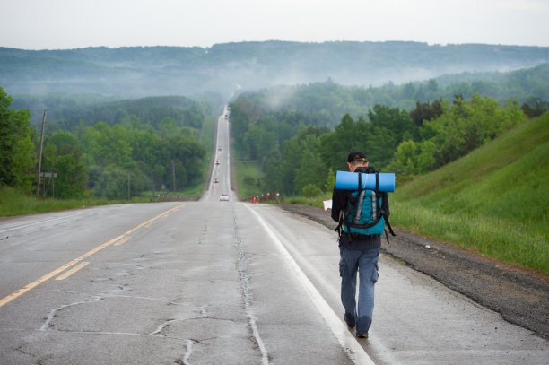 登山之路图片下载