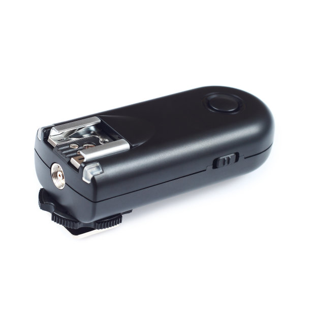 一个无线摄像头触发隔离在白色图片下载