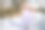 新郎把新娘抱在怀里图片下载