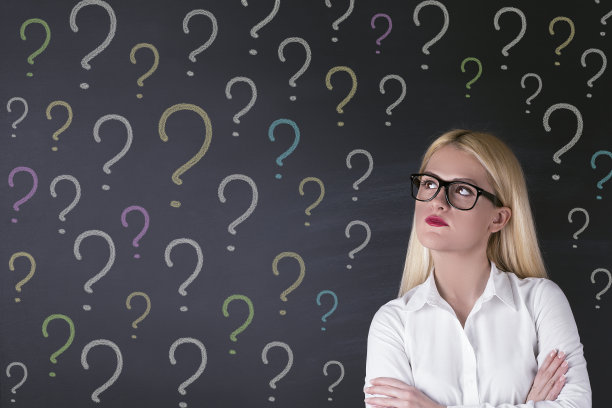 商业女性和问号图片下载