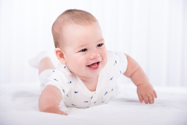 母亲和婴儿图片下载