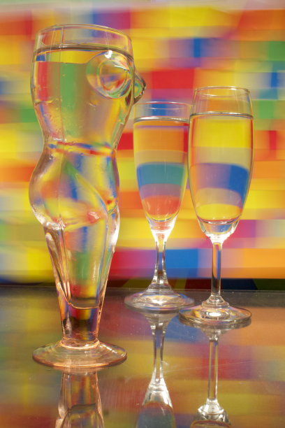 工作室里的玻璃图片下载