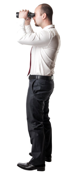 男人用双筒望远镜图片下载