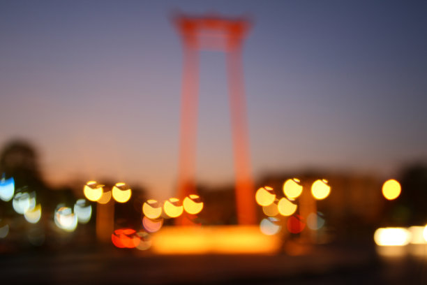 婆罗门秋千上的bokeh灯图片下载