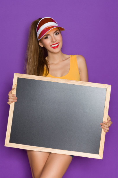 性感女人拿着黑板图片下载