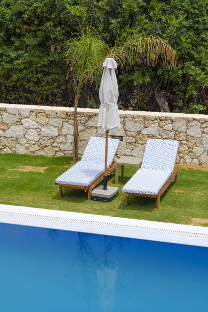 pool图片素材ID：163587196