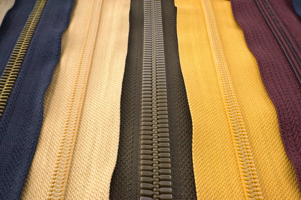 五颜六色的布扣图片下载