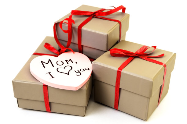 盒子旁的心图片下载