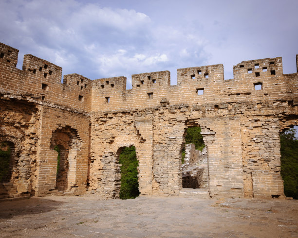 破碎的砖墙图片下载