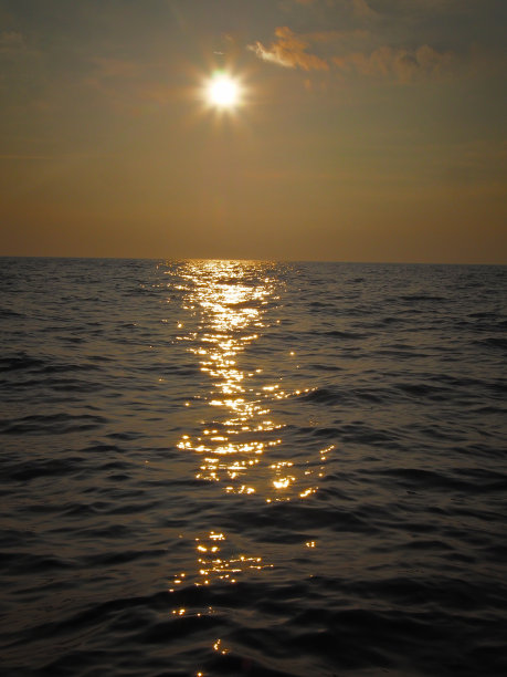 日落在新码头，威尔士。图片下载