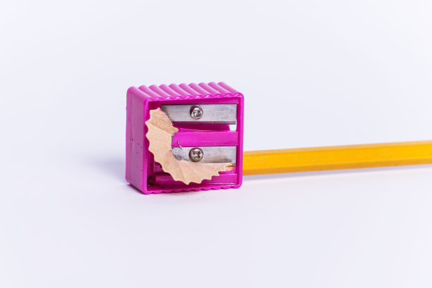 铅笔和卷笔刀图片下载