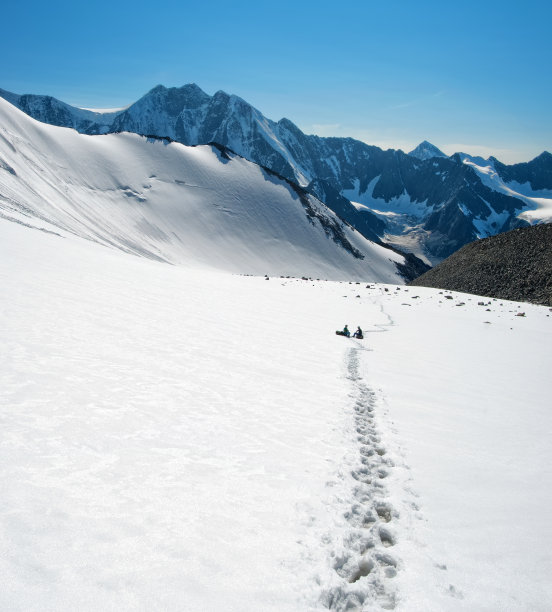 游客休息图片下载