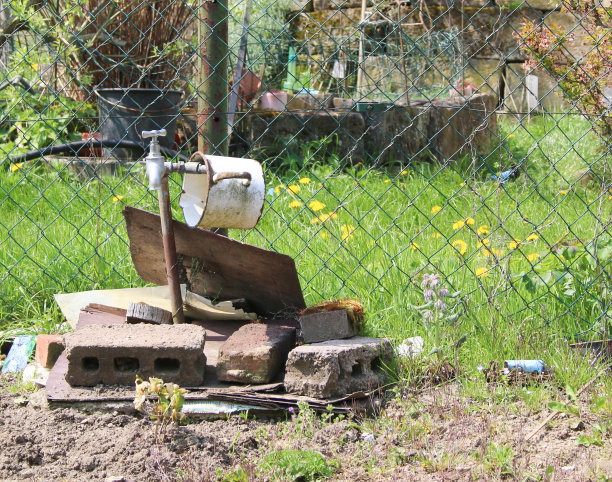 花园的水龙头图片下载