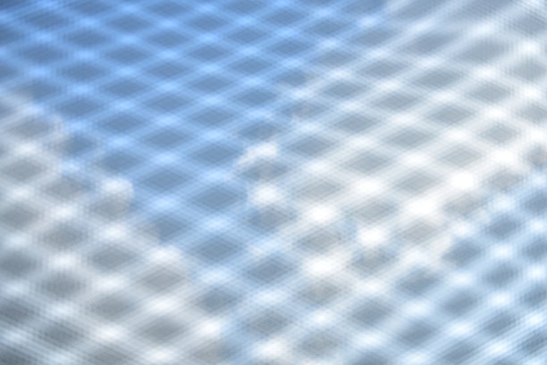 网格纹理与天空背景图片下载