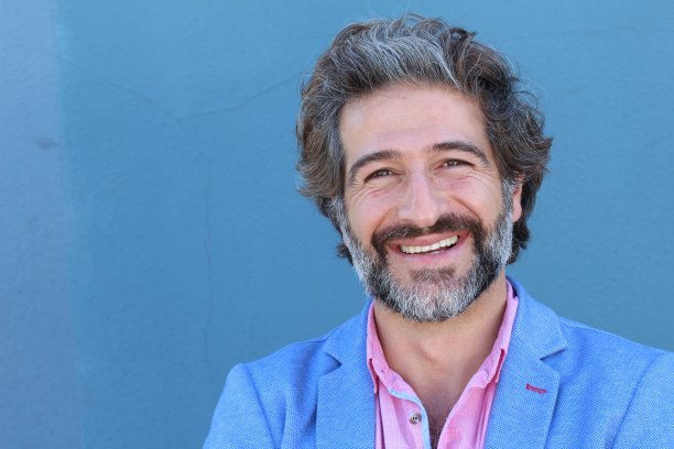 肖像时尚华丽的商人微笑图片下载