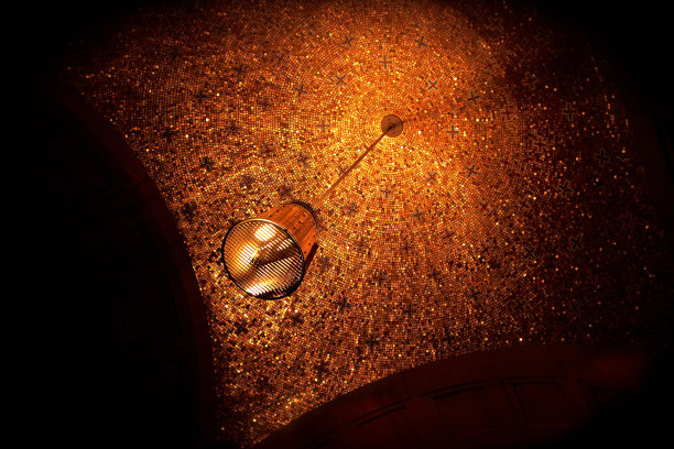 金色马赛克天花板图片下载