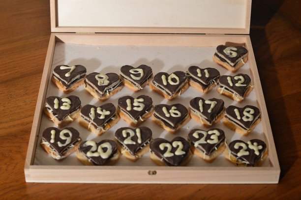 12月6日的圣诞日历图片下载