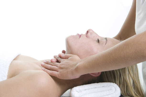 按摩中的女人图片下载