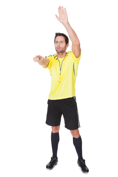 足球裁判吹口哨图片下载