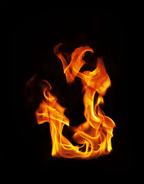 火焰在黑色背景图片下载