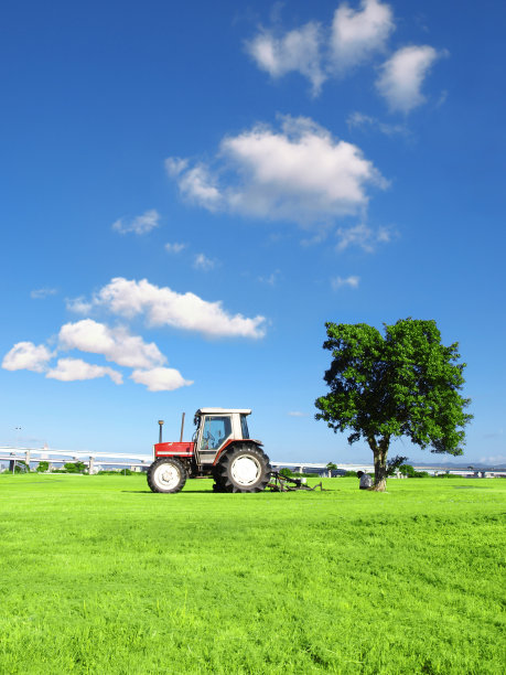 拖拉机图片下载