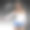 年轻女子搭便车的3D渲染。图片下载