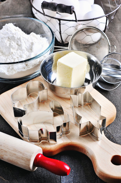 复活节烘焙、配料和餐具图片下载