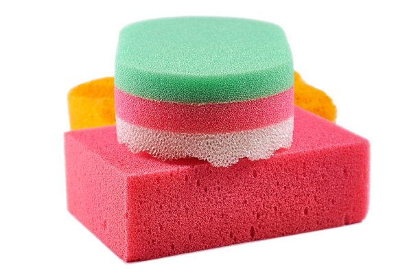 海绵，三色，浴海绵隔离在白色背景图片下载