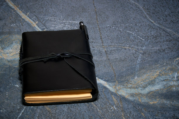 闭包杂志图片下载