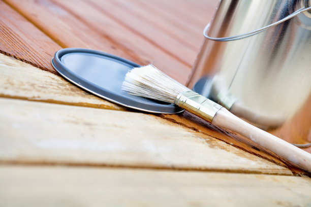 染色硬木露台甲板图片下载