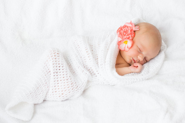 婴儿在睡觉图片下载