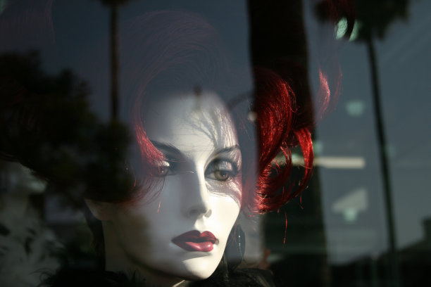 戴假发的假人头图片下载