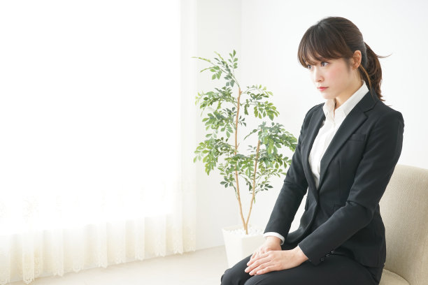 紧张的商业女性图片下载