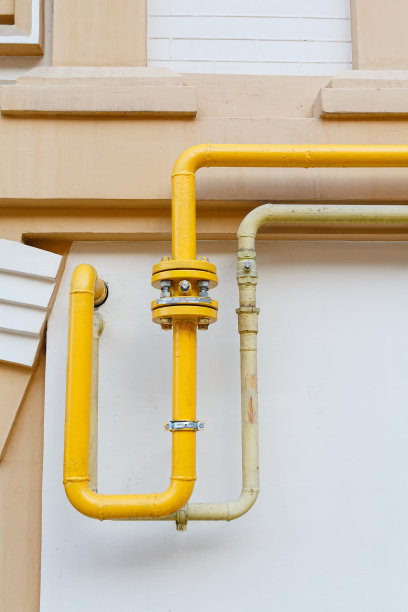 背景墙上煤气管的曲线图片下载