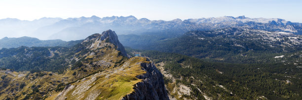 山脊全景图片下载