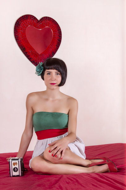 一个辣妹图片下载