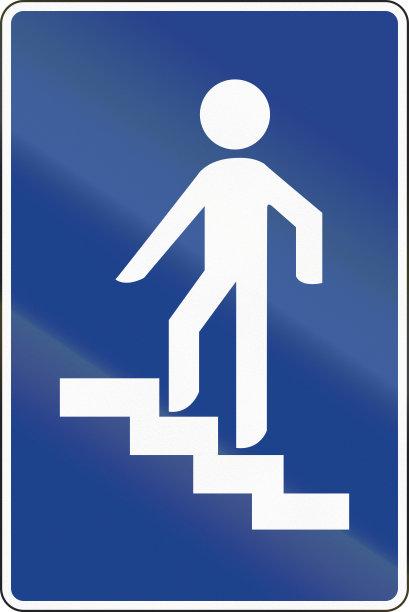 在西班牙使用的路标。人行天桥图片下载